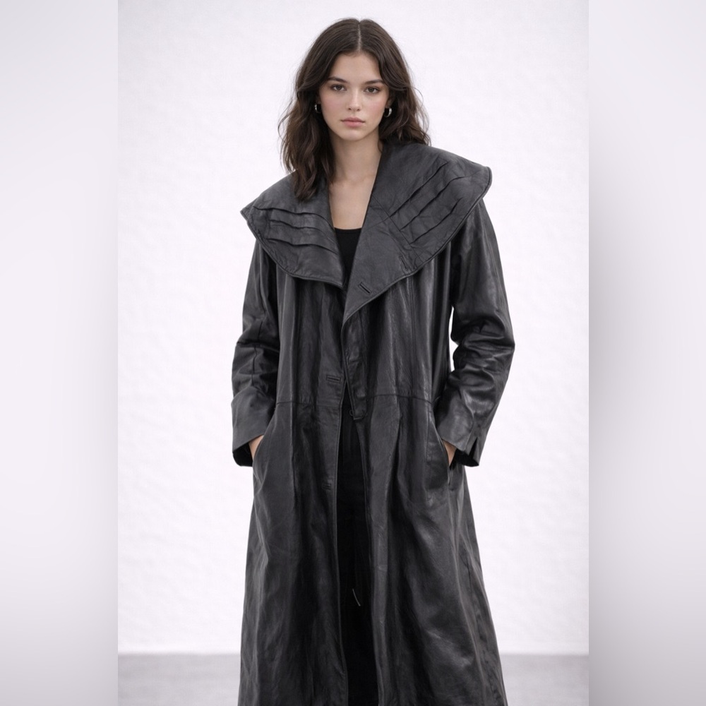 VINTAGE LEATHER TRENCH